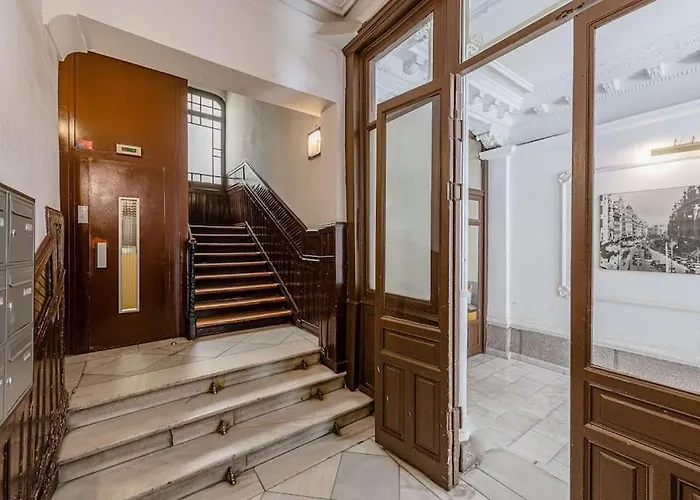 Bright Apartment In Gran Via With Balconies Inf2Iz3